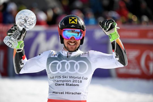Skiër Hirscher pakt ook laatste wereldbekerwedstrijd op reuzenslalom