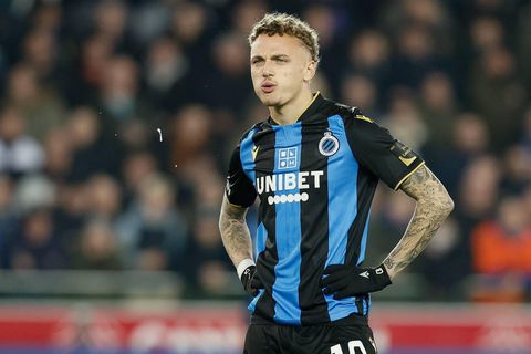 Club Brugge-trainer Schreuder gefrustreerd over gefrustreerde Noa Lang: 'Hoort niet te gebeuren'