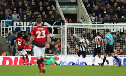 Check hier de samenvatting van Newcastle United - Manchester United (video)