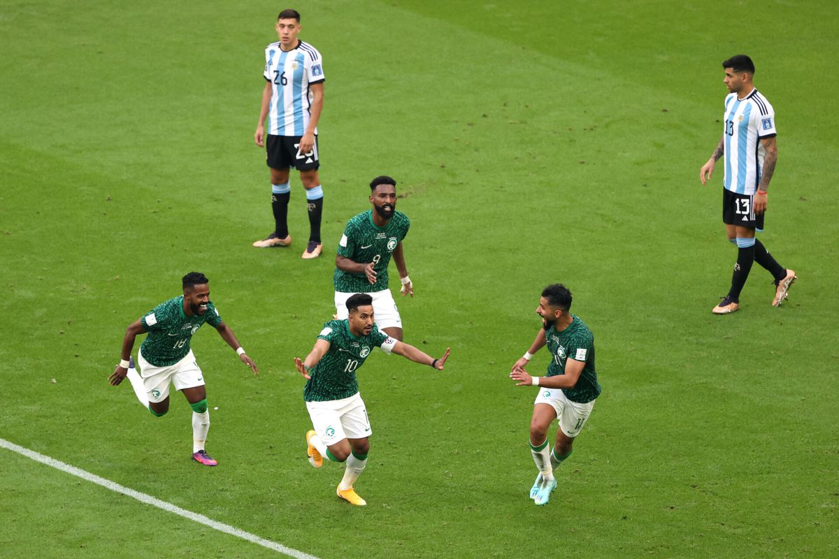 Alle WK-voorspellingen de prullenbak in na sensationele zege Saoedi-Arabië op favoriet Argentinië