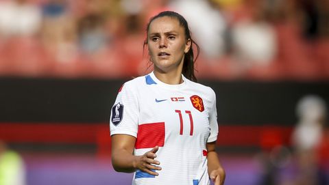 Einde EK voor Lieke Martens: aanvalster met voetblessure naar huis