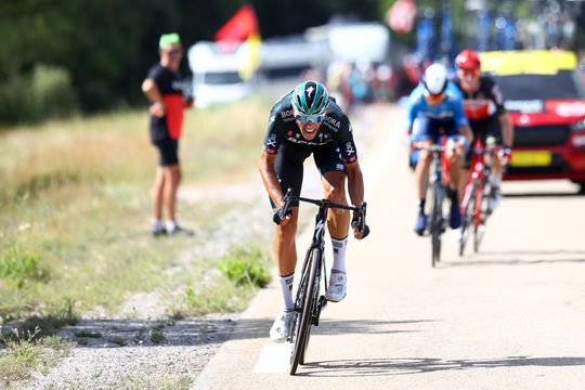 Nils Politt is de sterkste vluchter in 12e etappe Tour de France