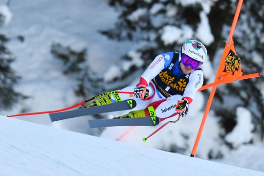 Gecrashte skiër Kryenbühl geeft levensteken, dankt beschermengel: 'Heb nu al vakantie'