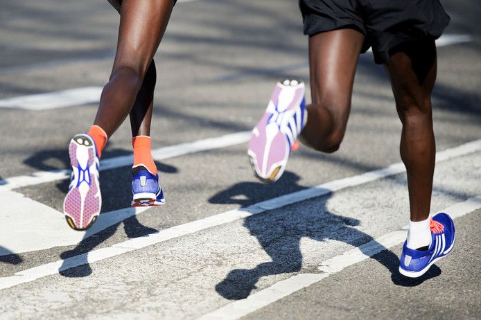 Kenianen domineren halve marathon door Den Haag en Scheveningen