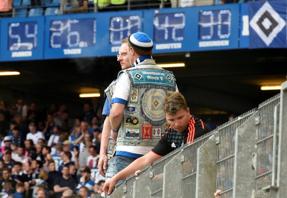 Shit! Beroemde klok verdwijnt uit het stadion van HSV