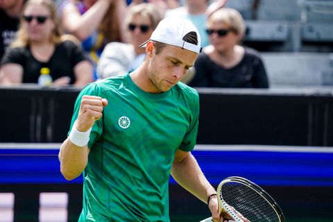 Tallon Griekspoor verslaat oude Spaanse tennisbaas López op gras van Mallorca