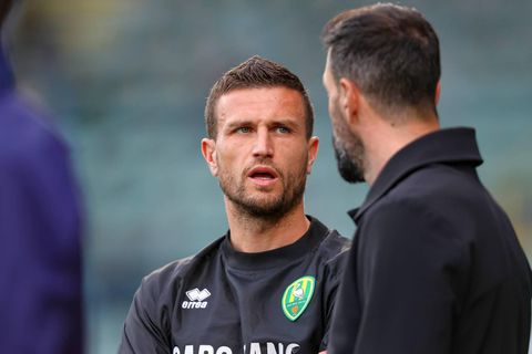 ADO verrast en stelt Daryl Janmaat aan als nieuwe technisch manager