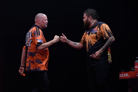 Loting EK darts 2023: Raymond van Barneveld moet aan de bak