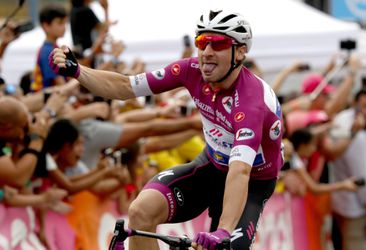 Viviani wint de sprint en pakt zijn 2e etappe in de Giro