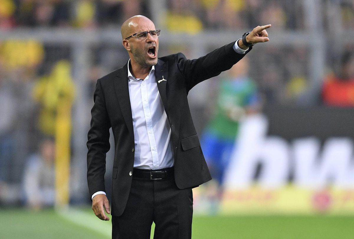 Bosz blijft maar lekker gaan met Dortmund en voert Bundesliga-ranglijst aan (video)
