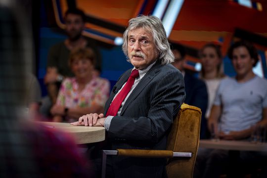 Johan Derksen legt uit waarom hij na kaarsrel bij Talpa bleef: 'Voelde me echt genaaid'
