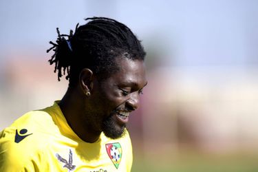 Adebayor gaat nog even in Paraguay voetballen