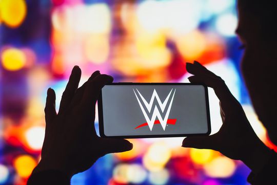 Endeavour Group koopt ook bekritiseerd sport-entertainmentbedrijf WWE op