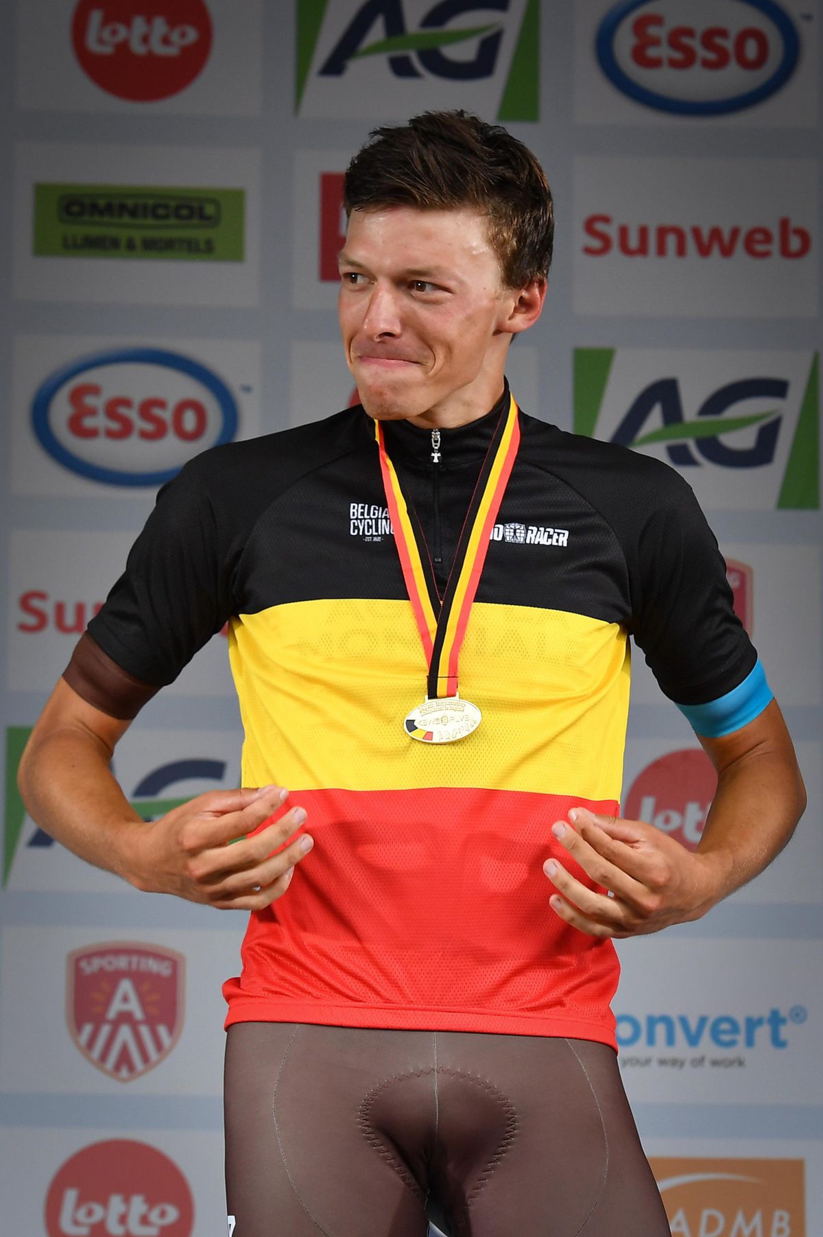 Belgisch kampioen wielrennen pakt uit: ook een rood-zwart-gele fiets
