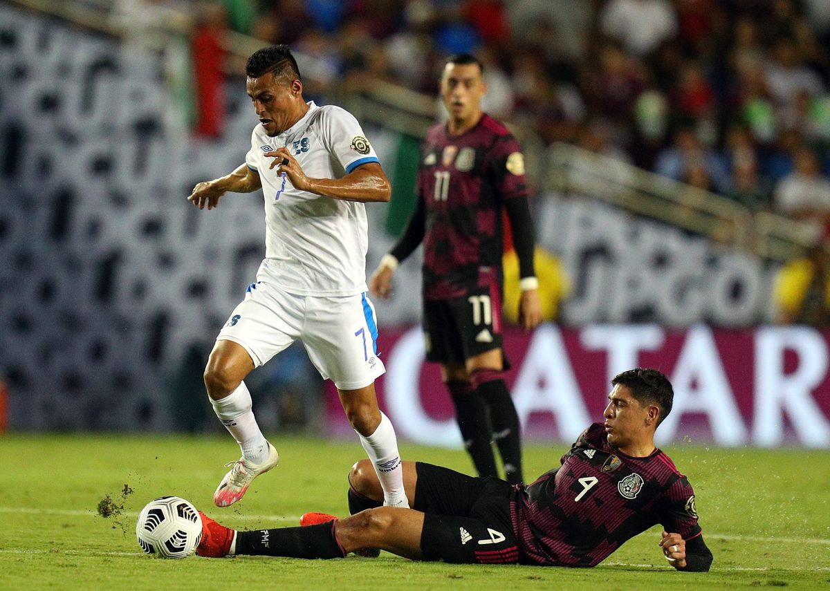 Edson Álvarez en Erick Gutiérrez met Mexico als groepswinnaar verder in Gold Cup