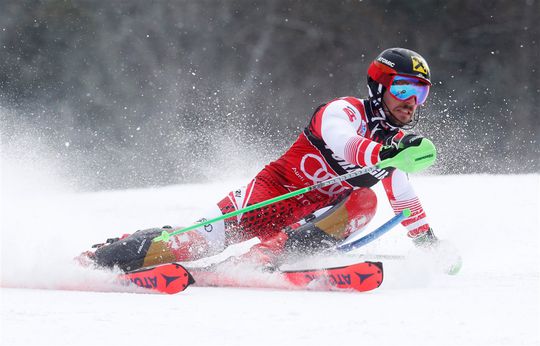 Hirscher heerst opnieuw en wint slalom in Zagreb