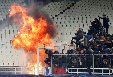 AEK gaat rellende fans hard aanpakken