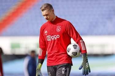 Doelman Kjell Scherpen rondt transfer naar Brighton af