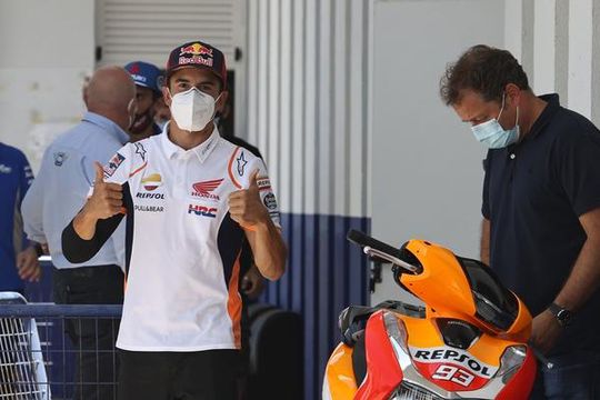 Márquez slaat trainingen op Jerez nog over na gebroken arm
