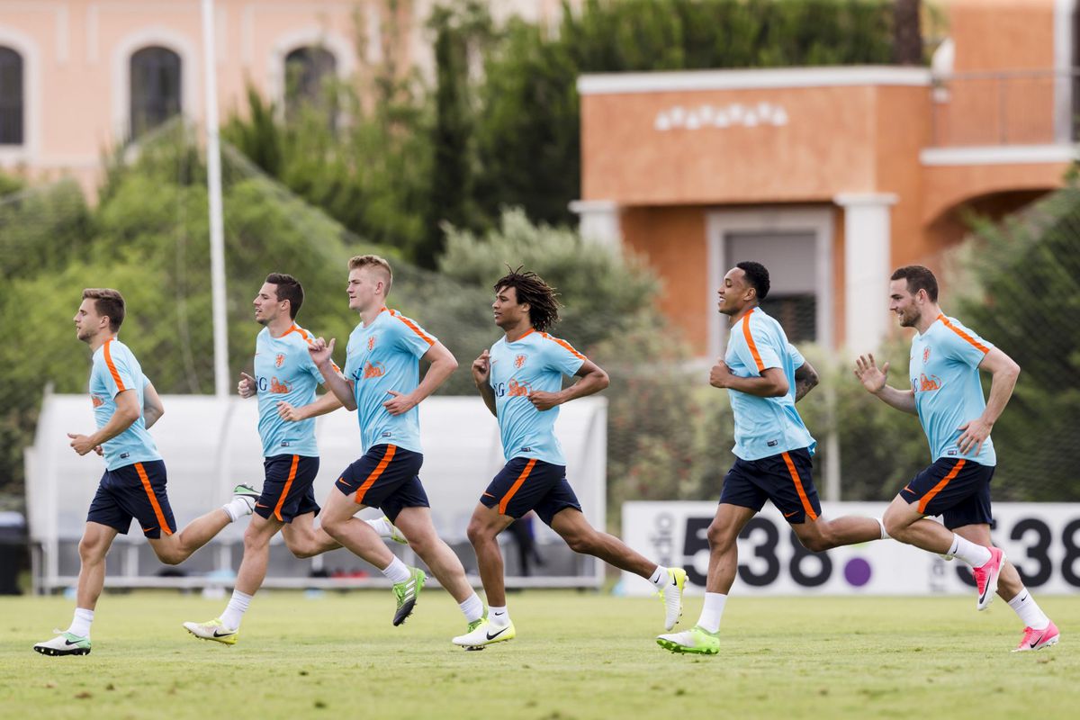 Oranje zet na korte vlucht voet op Marokkaanse bodem