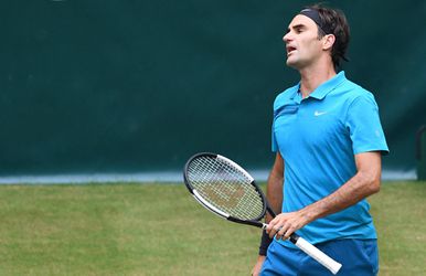 Federer verliest finale in Halle en moet nummer 1-positie aan Nadal laten