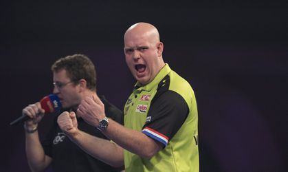 WK Darts Podcast: 'Wist je dat Smith beter gooide dan Van Gerwen?'