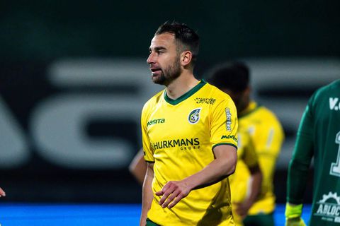 Extra duel schorsing voor Janssen, die scheidsrechter Kooij een 'arrogant ventje' noemde