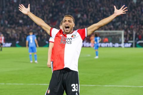 🎥​ | Geen woorden, maar daden! Cyriel Dessers belt baas Feyenoordfan Remco op en regelt vrij