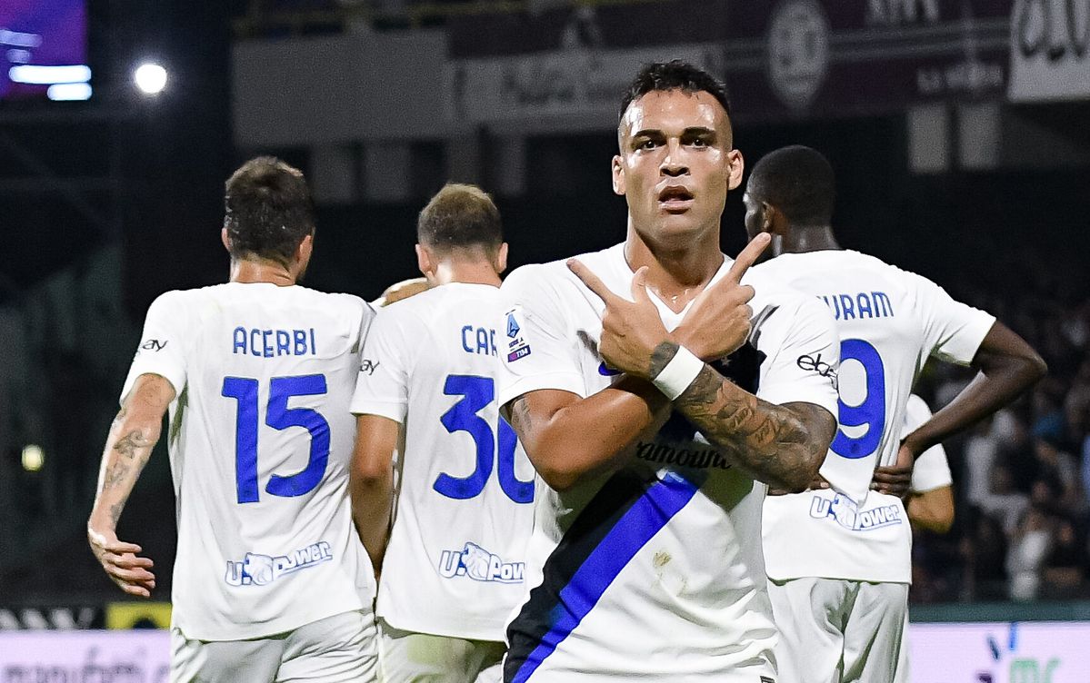 🎥​ | Uniek: Lautaro Martínez maakt vierklapper voor Inter als invaller