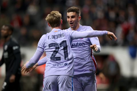 Kwartfinales Europa League: Frenkie moet eraan te pas komen om Barça te redden