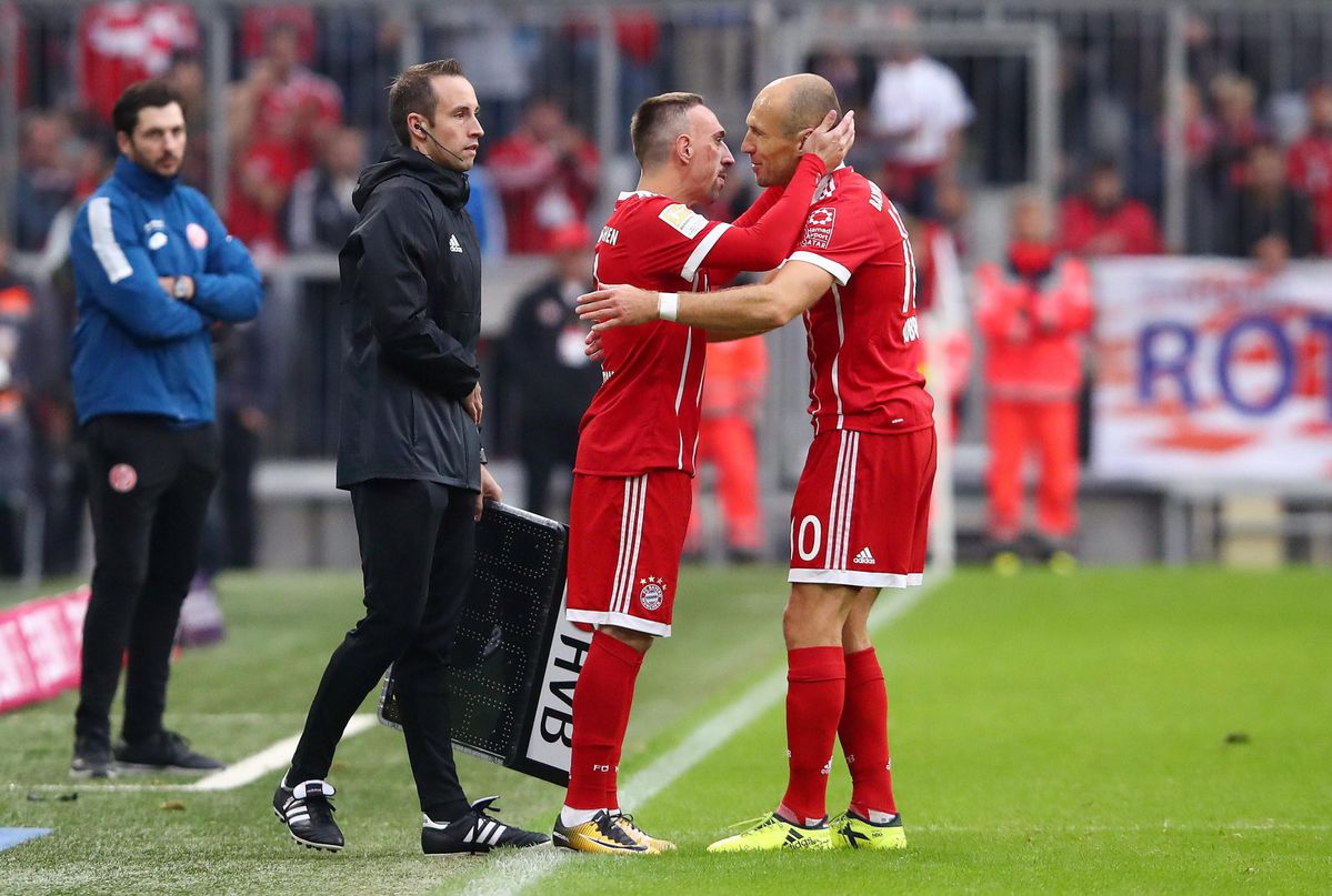 Stukje bromance bij Bayern door Ribéry en Robben