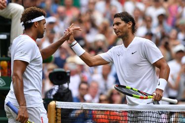 Machtige Nadal in drie sets klaar met Tsonga