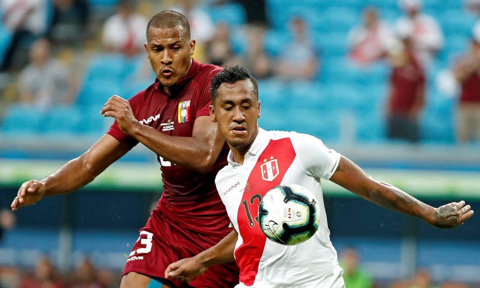 Tapia pakt met Peru punt tegen tiental van Venezuela