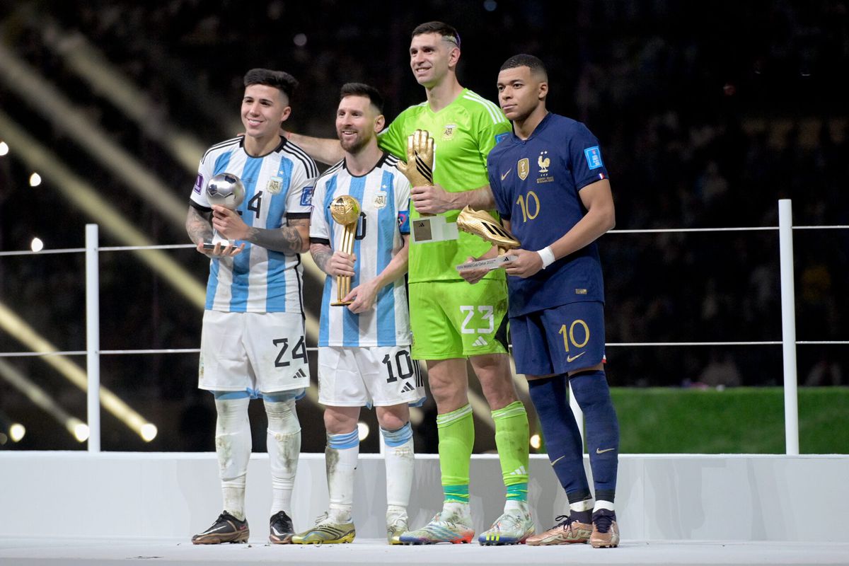 Messi, Martínez en Fernández vallen ook individueel in de prijzen, Mbappé krijgt Gouden Schoen