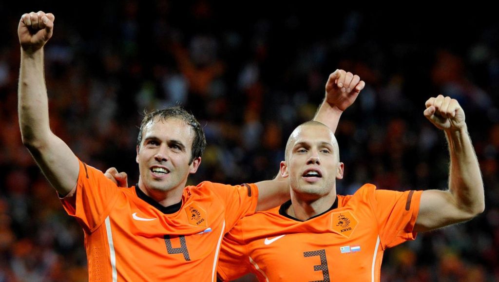 KNVB neemt afscheid van internationals Heitinga en Mathijsen