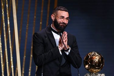 🎥 | Karim Benzema wint na superseizoen bij Real Madrid de Ballon d'Or