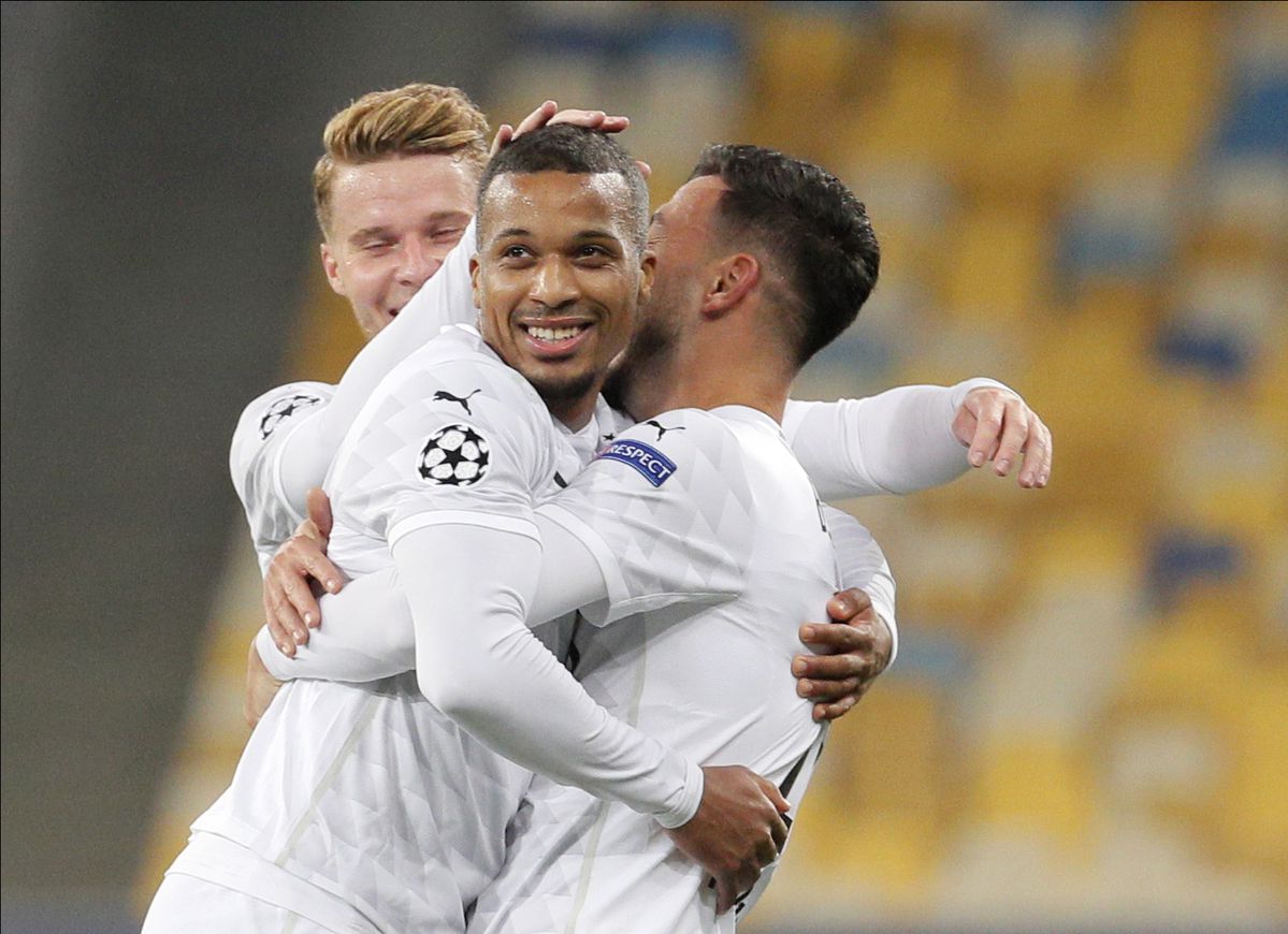 🎥 | Pol van Boekel heeft geen genade voor Shakhtar: Gladbach walst over Oekraïners heen