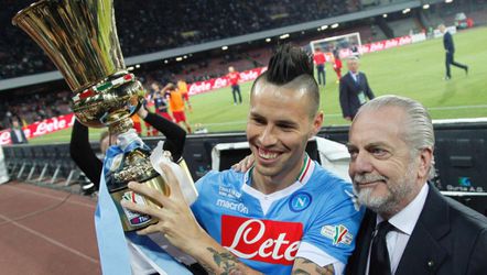 Voorzitter Napoli: 'Zaakwaarnemers zijn de kanker in de voetbalwereld'