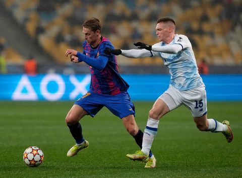 Flinke kritiek op Frenkie de Jong bij Barcelona: 'Dit is niet oké'