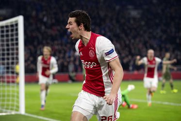 Ajax in het nauw en blokkeert overstap Viergever naar Duitsland