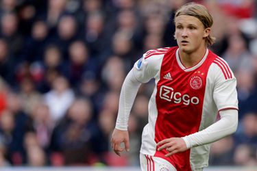 Dolberg komt langzaam weer terug van blessure: 'Duurde lang tot ik voluit durfde te schieten'