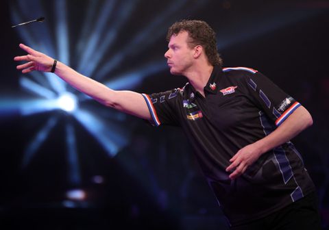 Wie haalt Richard Veenstra naar de PDC? 10-darter en recordgemiddelde Lakeside