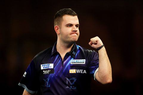 Niels Zonneveld deelt bizar verhaal over voorbereiding op WK darts: 'Zag niks door mijn linkeroog'