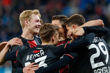 Bosz ziet zijn Bayer Leverkusen dikke zege boeken en mag nog altijd hopen op CL