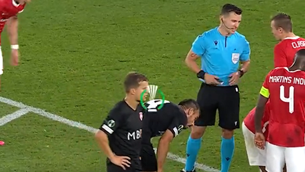 🎥​ | Vaduz-keeper stormt uit zijn goal tegen AZ en krijgt rood buiten de 16