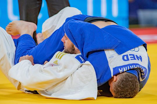 Haagse judoka Simeon Catharina pakt brons in Boedapest