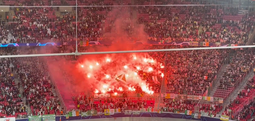 🎥 | Celtic-fans zetten uitvak in Leipzig in vuur en vlam