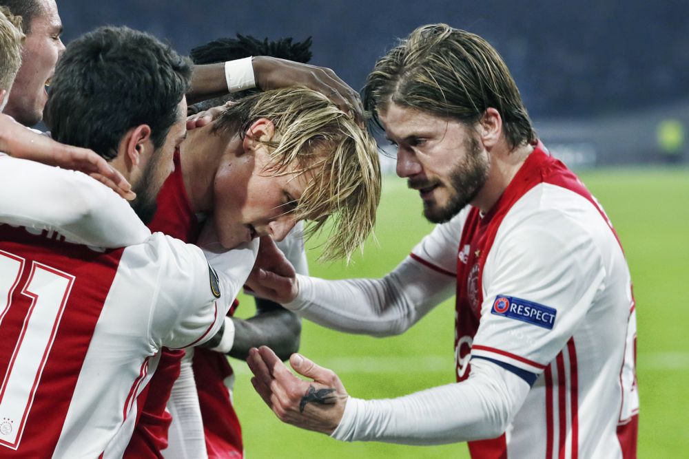 Ajax niet blij: geblesseerde Dolberg moet toch naar Denemarken