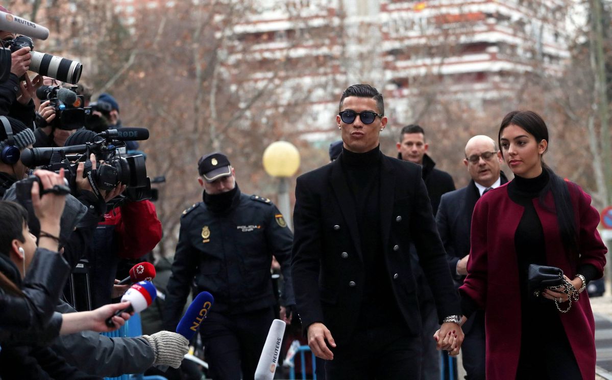 Ronaldo betaalt megabedrag en hoeft waarschijnlijk niet meer de bak in
