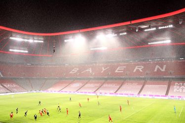 Zonde! Champions League-kraker tussen Bayern München en Barça in lege Allianz Arena